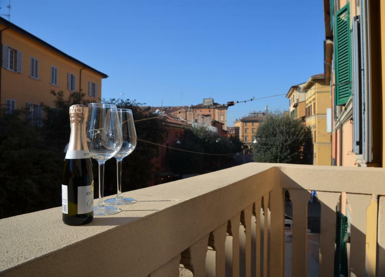 Charming Flat Righi Bologna Apartment Exterior foto